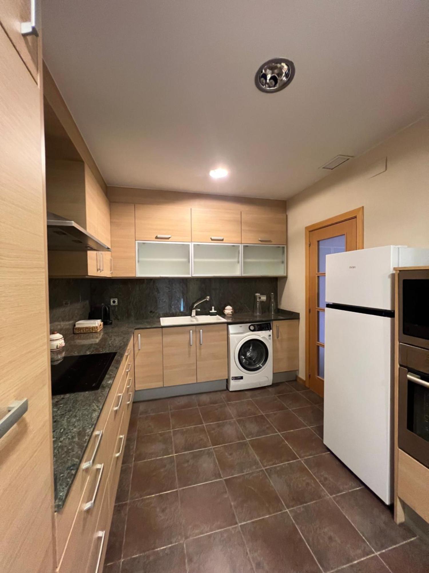 Villa Casa Neus, Casa Cerca De Barcelona à Sant Feliu de Llobregat Extérieur photo