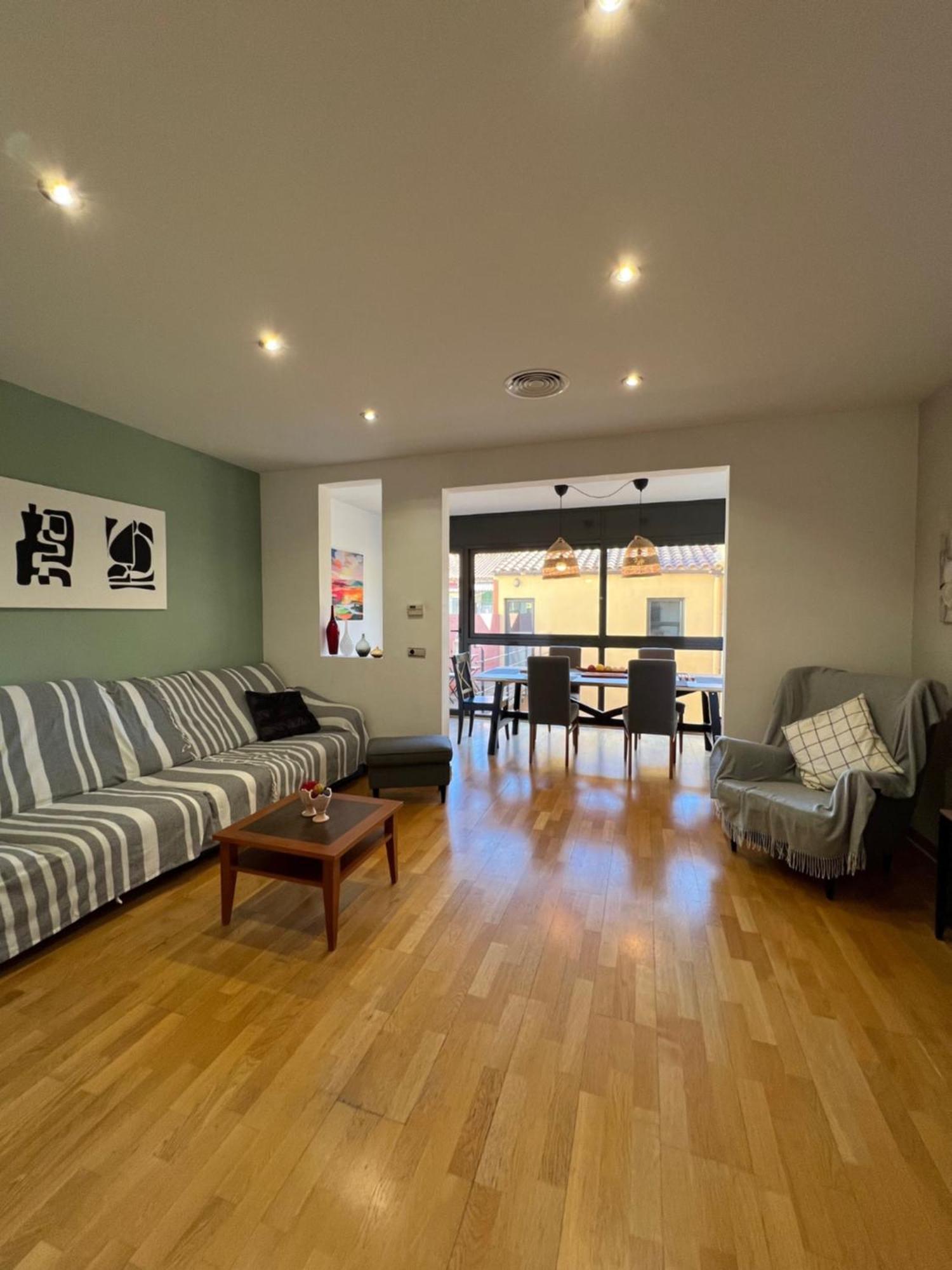 Villa Casa Neus, Casa Cerca De Barcelona à Sant Feliu de Llobregat Extérieur photo